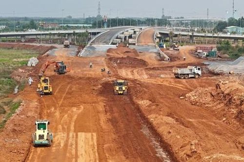 Gỡ 'nút thắt' giải phóng mặt bằng: Đòn bẩy để Đồng Nai tăng tốc giải ngân đầu tư công