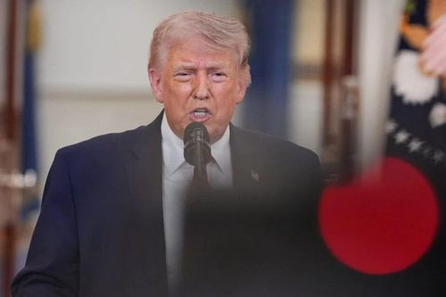 Ông Trump dọa đưa Iran về thời kỳ đồ đá
