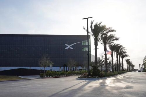 SpaceX nộp hồ sơ IPO hướng tới mục tiêu biến quỹ đạo thành trung tâm dữ liệu AI