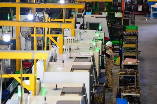 Giá bán hàng tăng nhanh nhất gần 15 năm vì xung đột Trung Đông