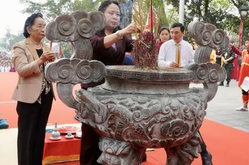 Phó Chủ tịch nước Võ Thị Ánh Xuân dự khai hội Tây Thiên