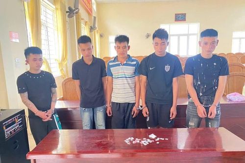 Bắt giữ nhóm đối tượng tổ chức sử dụng trái phép chất ma túy