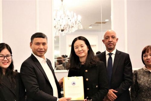 Lãnh đạo Đà Nẵng làm việc với các quỹ đầu tư lớn tại Hoa Kỳ