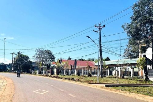 Khơi nội lực, gắn giảm nghèo với xây dựng nông thôn mới