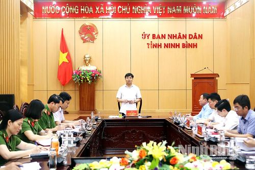 Đẩy nhanh thực hiện đo đạc, lập, chỉnh lý bản đồ, hồ sơ địa chính, đăng ký đất đai, xây dựng, hoàn thiện cơ sở dữ liệu đất đai của tỉnh