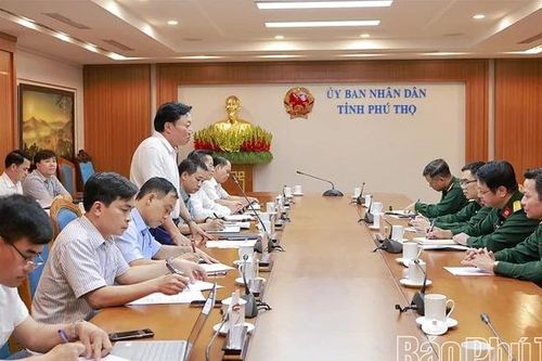 Phó Chủ tịch UBND tỉnh Nguyễn Huy Ngọc làm việc với đoàn công tác Bệnh viện Quân y 103