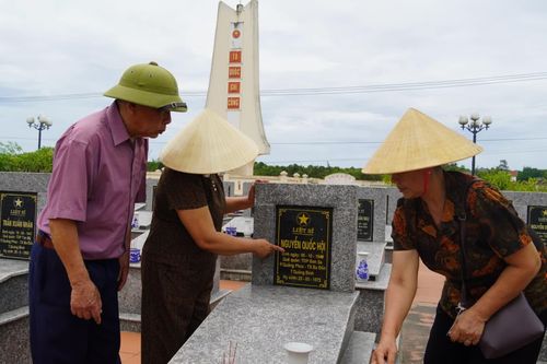 Hành trình tri ân và hy vọng