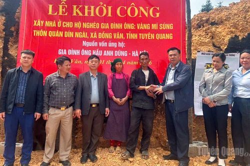 Xã Đồng Văn khởi công xây nhà cho hộ nghèo trên địa bàn