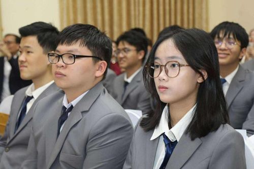 Bộ GD-ĐT công bố danh sách chọn học sinh trung học phổ thông vào các đội tuyển quốc gia dự thi Olympic quốc tế và khu vực năm 2026