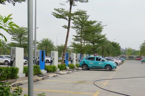 Quy hoạch đô thị phải tích hợp trạm sạc xe điện