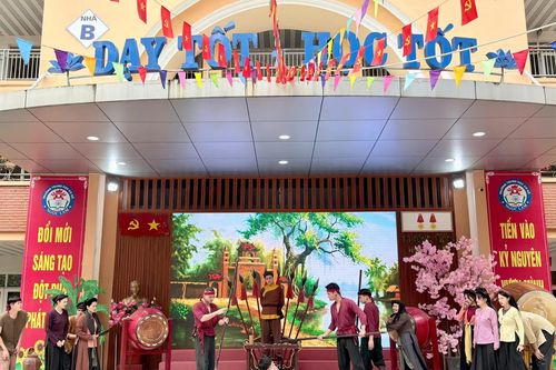 Đưa tác phẩm văn học lên sân khấu, học sinh THCS Ngọc Lâm trải nghiệm giờ học đặc biệt