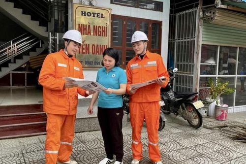 Chung tay tiết kiệm điện, giảm áp lực hệ thống trong mùa nắng nóng