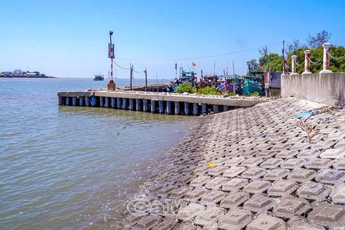 Giúp người dân ven biển an cư
