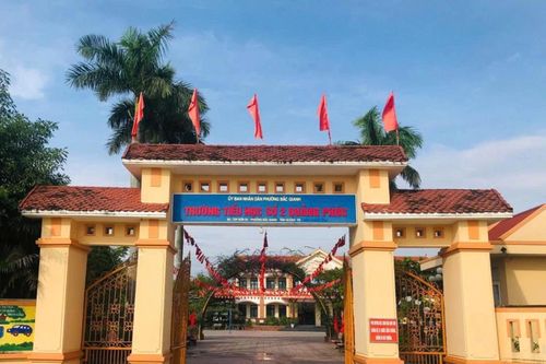 Tạm đình chỉ hiệu trưởng trường tiểu học ở Quảng Trị để điều tra dấu hiệu 'chạy' hợp đồng