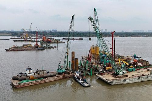 Đẩy nhanh 7 dự án cầu vượt sông Hồng: Gỡ 'nút thắt' mặt bằng, quyết tâm vượt lũ tiểu mãn