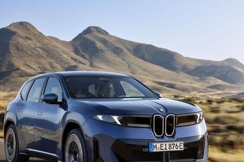 BMW iX3 trở thành 'Xe của năm' trên toàn cầu