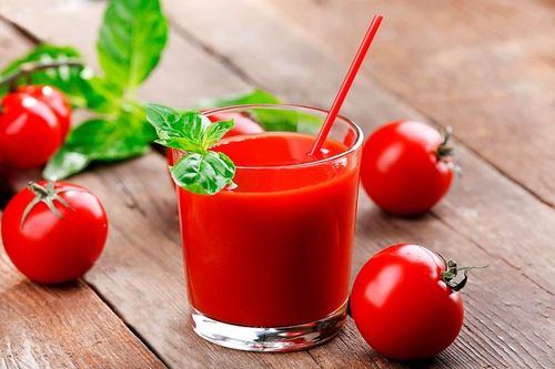 Uống một ly nước ép cà chua mỗi ngày có tác dụng gì với huyết áp?