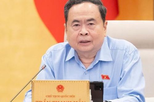 Vụ 300 tấn thịt bẩn vào trường học: Chủ tịch Quốc hội yêu cầu giám sát ngay