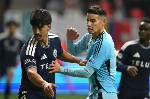 James Rodriguez nhập viện sau trận gặp Pháp