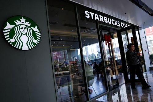 Starbucks Trung Quốc 'bán mình' với thương vụ 4 tỷ USD