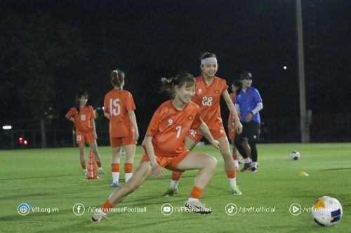 U20 nữ Việt Nam chuẩn bị cho trận đấu với chủ nhà Thái Lan