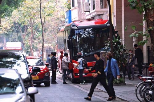 Hà Nội đề xuất xe dưới 28 chỗ, xe trung chuyển hoạt động 24/24 giờ