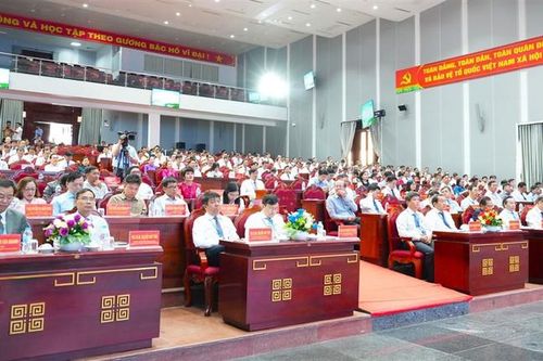 Cà Mau tìm giải pháp đột phá nâng cao chất lượng chăm sóc sức khỏe đến năm 2030