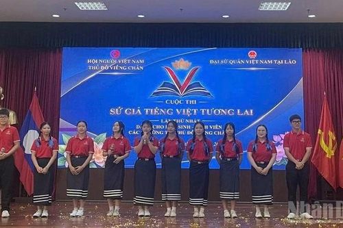 Đẩy mạnh nhiệm vụ lan tỏa tiếng Việt tại Lào