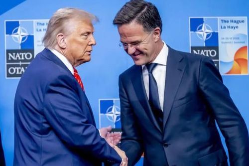 Mỹ - NATO rạn nứt sâu sắc: Ông Trump úp mở việc rút khỏi khối