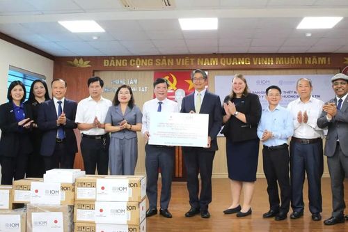 Hà Tĩnh tiếp nhận nguồn viện trợ y tế trị giá 2,28 tỷ đồng