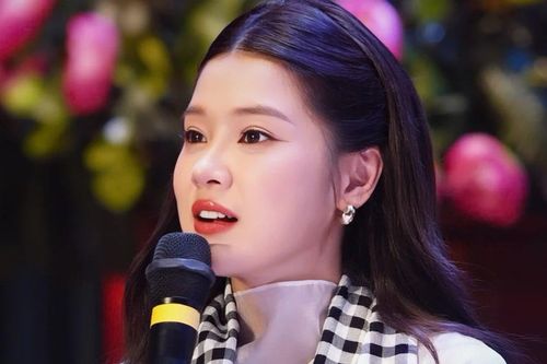 Hoàng Yến Chibi: 'Tôi ngừng nhận show hơn một năm vì bị chê giọng trẻ con'