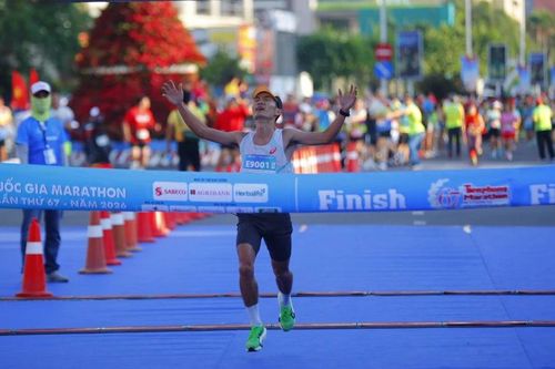 Hoàng Nguyên Thanh và Phạm Thị Hồng Lệ phá kỷ lục marathon, mở màn bùng nổ Đại hội Thể thao toàn quốc 2026