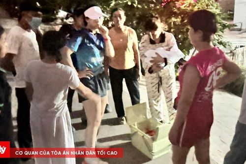 Cháu bé sơ sinh bị bỏ rơi đã được nhận nuôi