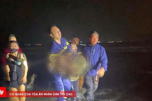 Tìm thấy thi thể hai cháu bé mất tích khi đi tắm biển ở Thanh Hóa