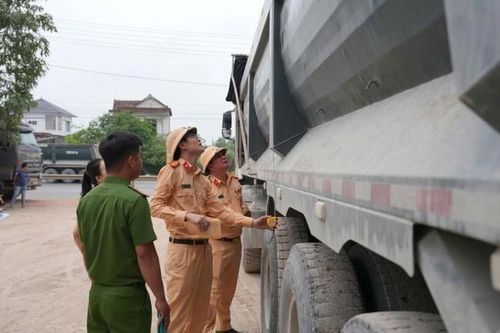 Quảng Trị tổng rà soát, siết chặt quản lý phương tiện ngay từ gốc