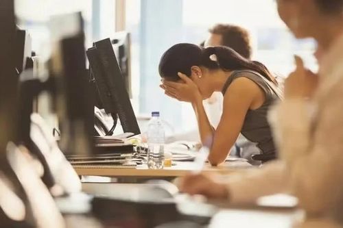 Đàn ông Trung Quốc đồng loạt 'buông xuôi', đến lượt phụ nữ lớn tuổi chưa kết hôn lo ế