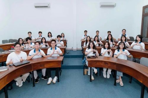 Xu hướng đào tạo nhân lực theo chuẩn quốc tế lên ngôi