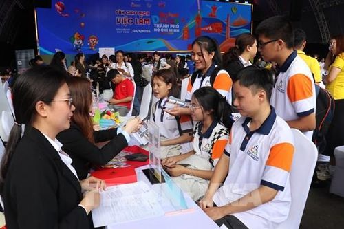 Ngành du lịch Thành phố Hồ Chí Minh tuyển gấp gần 5.000 nhân sự