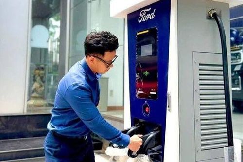 Thêm hãng xe hơi mở rộng hệ sinh thái điện hóa