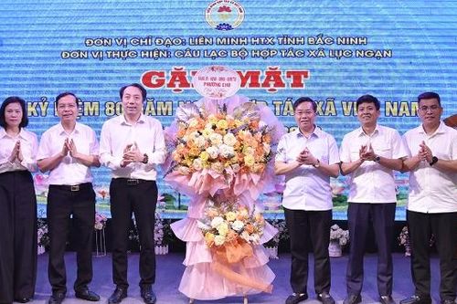 Gặp mặt kỷ niệm 80 năm Ngày Hợp tác xã Việt Nam