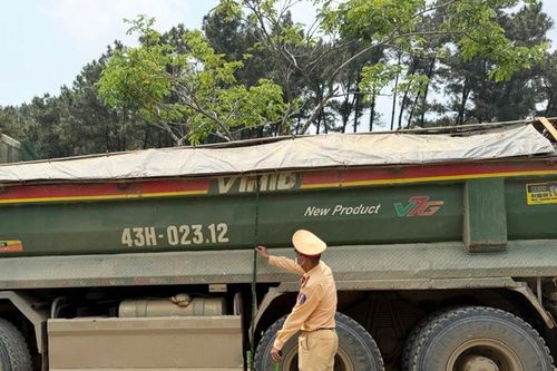Công an Đà Nẵng tổng rà soát xe tải tự đổ, sơ mi rơ-moóc từ 15 tấn trở lên