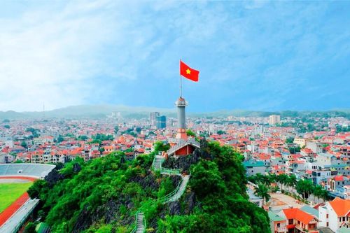 Điều chưa biết về núi Phai Vệ