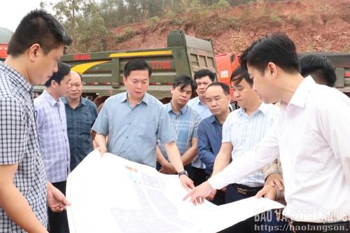 Đồng hành và tạo thuận lợi để nhà đầu tư triển khai các dự án khu, cụm công nghiệp