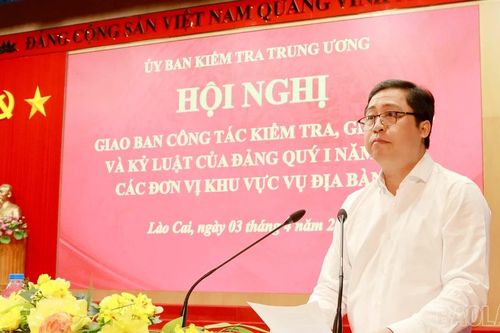 Bí thư Tỉnh ủy Dương Quốc Huy phát biểu tại Hội nghị giao ban công tác kiểm tra, giám sát và kỷ luật của Đảng