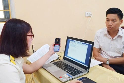 Mỏ Vàng: Gần 100 hộ kinh doanh tham gia Hội nghị tuyên truyền chính sách thuế