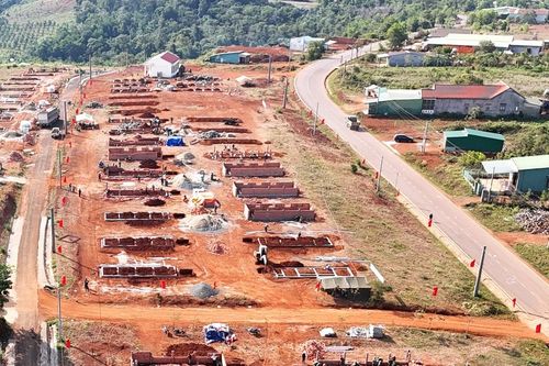 Khí thế trên công trường an cư nơi vùng biên Lâm Đồng