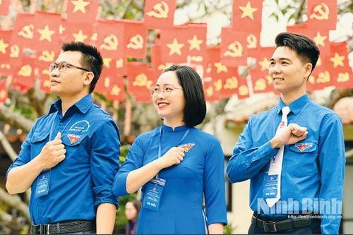 Những cán bộ Đoàn tiêu biểu nhận Giải thưởng Lý Tự Trọng