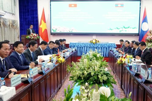 Ký biên bản làm việc giữa tỉnh Quảng Trị và tỉnh Bô-ly-khăm-xay