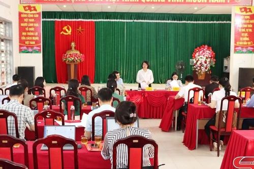 Đoàn giám sát của Ban Thường vụ Tỉnh ủy làm việc với các đảng ủy các xã Mai Sơn, Tà Hộc, Chiềng Sung, Phiêng Pằn