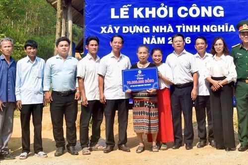 Xây dựng thêm một nhà tình nghĩa ở phường Phong Điền